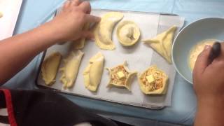 How to fold seal and crimp empanadas repulgue de empanadas 2 Frilled Style [upl. by Ennyletak550]