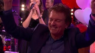 Dochters Robert ten Brink zingen All You Need Is Love  RTL LATE NIGHT [upl. by Lyndsie]