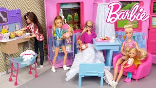 Barbie Family Meets the New Baby  Titi Toys amp Dolls [upl. by Kurth]