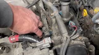 How to Replace Fuel Injectors on 2002 Toyota Tundra [upl. by Maxine]