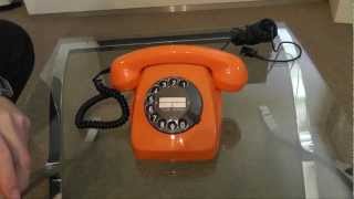 Wählscheibentelefon 1970 Orange  Telefonieren wie ein Chef [upl. by Aisetra746]