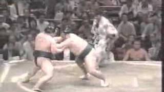 Asashoryu vs Iwakiyama aki 2004 [upl. by Dannie]