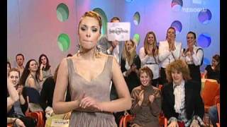 Atlikėja Liepa Mondeikaitė „Laukiuquot  EUROVIZIJOS DAINŲ KONKURSO FINALAS 2011 [upl. by Nawuq788]