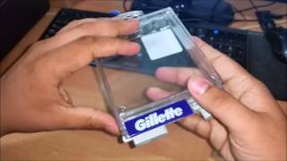 How to open a Gillette razor blades refills box magnet needed [upl. by Ravo]