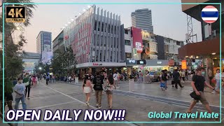 SIAM SQUARE ONE Walking Street BANGKOK Live Music 🇹🇭 Thailand [upl. by Ahsyas509]