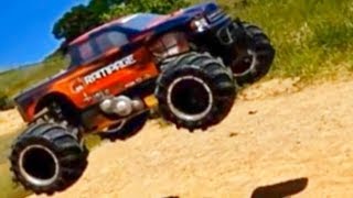 REDCAT RAMPAGE MT  15 SCALE RC 4x4 GAS MONSTER TRUCK [upl. by Nahtanoj]