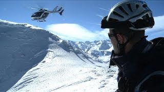 Une journée avec une brigade de secours de haute montagne [upl. by Lianna765]