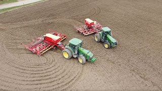 Vaderstad Spirit 800S vs Rapid A600S  John Deere 8320R  8120 [upl. by Ayerim]