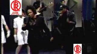 Michelle feat Dr Dre quotNicetyquot LIVE1990Extra Verses Rare [upl. by Anicul]