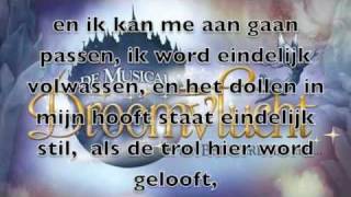 Droomvlucht de Musical  Is dit wat ik wil LYRICS [upl. by Atsylak]