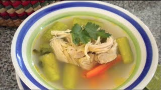 CALDO DE POLLO  Vicky Receta Facil [upl. by Casavant]