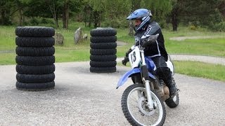 Ecole des motards de la Gendarmerie à Fontainebleau [upl. by Griffis]