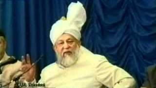 Questions and Answers with Hadhrat Mirza Tahir Ahmad 19950708 [upl. by Suilenroc760]