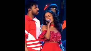 Hi Garmi Garmi Song By Neha KakkarLive video song [upl. by Oretna353]