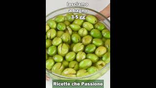 Olive schiacciate in salamoia  Ricette che Passione [upl. by Losse841]