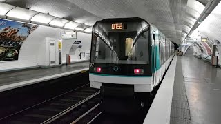 MF88  Arrêt à la station Bolivar sur la ligne 7bis du métro parisien [upl. by Arodoet]