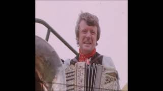 quotThe Combine Harvesterquot  The Wurzels ORIGINAL PROMO FILM [upl. by Keraj]