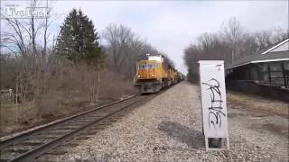 Union Pacific Train hits car in Louisville Kentucky [upl. by Lanae]