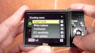 Nikon CoolPix S570  handson preview [upl. by Cedar]