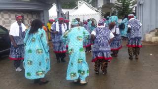 Visite de la Communauté Fomopéa de Douala chez FOU WEGAAP Célestin TAWAMBA  Danse Tsenla Partie 1 [upl. by Adnilim]