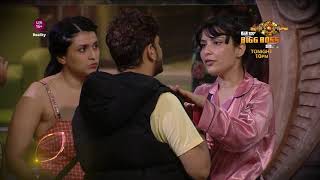 Munawar Clashes With Khanzaadi  Bigg Boss 17 [upl. by Boys]