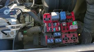 2006 Ford F250 Blower Motor Fuses amp Relay Circuit Explained [upl. by Joyce]