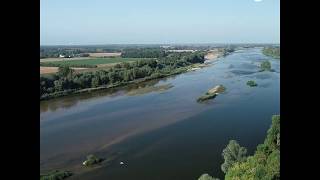 Vu du ciel  la Loire ce fleuve sauvage [upl. by Adlig]