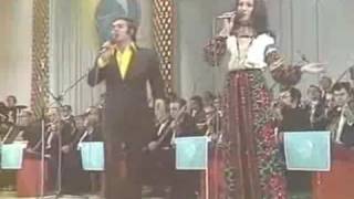 Sofia Rotaru amp Miki Jevremovic Smuglyanka Moldovanka 1975 [upl. by Meekahs]