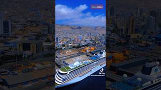 Video  El imponente paso del crucero Crystal Serenity por el puerto Antofagasta 🚢 [upl. by Tnerb212]