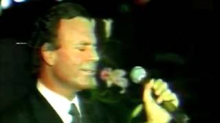 Julio Iglesias  Agua Dulce Agua Sala 1995 Moscow [upl. by Cookie934]