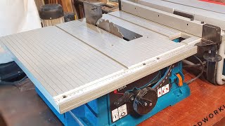 Makita 2703 Table Saw [upl. by Eelana]