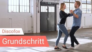 Discofox Grundschritt in 1 Minute erklärt 🕺🎉 [upl. by Krongold]