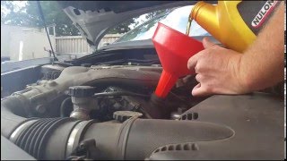 Holden VZ Commodore Oil Change Filter Service HD [upl. by Parik]