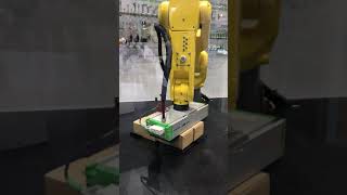 Kenos® vacuum gripper on Fanuc robot at Automate 2019  Piab [upl. by Seidel]