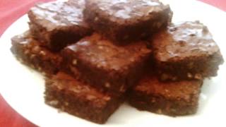 Recette Brownies au chocolat noir et cerneaux de noix [upl. by Milissa]