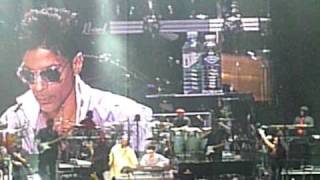 PRINCE  STEVIE WONDER  Superstition  July 1 2010 Paris [upl. by Nennahs]