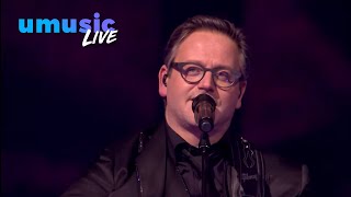 Guus Meeuwis – Tabee Live Tijdens Groots Met Een Zachte G  Wintereditie 2016 [upl. by Naugal984]