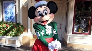 Minnie Mouse Greets us in her Christmas Holiday Outfit at Disneyland [upl. by Mail]