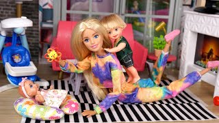 Barbie amp Ken Doll Family New Baby Bedtime Routine [upl. by Portuna]