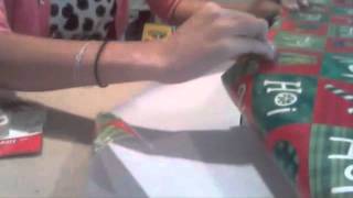 How to wrap your presents without seams [upl. by Stig]