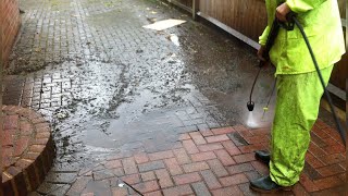 Pressure Washing Brick Pavers MUST WATCH [upl. by Legnaesoj]