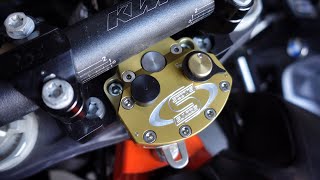 SCOTTS STEERING STABILIZER  INSTALL KTM 790890 ADVENTURE [upl. by Aytak]