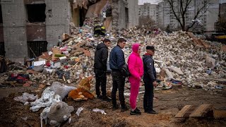 Pas de cessezlefeu en Ukraine pour Pâques les résistants de Marioupol attendent leur heure [upl. by Drake886]