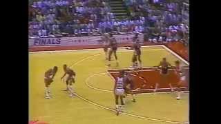 NBA Greatest Duels Kareem AbdulJabbar vs Hakeem Olajuwon 1986 WCF Game 3 [upl. by Anej]