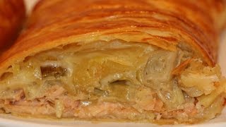 Feuilleté aux Saumon Poireaux et Fromage Recette rapide [upl. by Aiva]