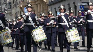 Changing the Guard Stockholm The Royal Swedish Army Band  Armens Musikkar [upl. by Euqilegna]