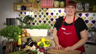 Thai Green Curry Recipe Tips  Jamie Olivers Ministry of Food [upl. by Rafe]