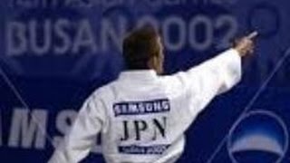 JUDO 2002 Asian Games Yoshihiro Akiyama 秋山 成勲 JPN  DongJin Ahn KOR [upl. by Nimad514]