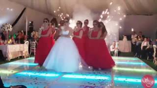 BAILE SORPRESA La novia y sus mejores amigas sorprenden al novio Shey y Jorge [upl. by Lomasi]