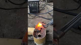 Caterpillar loader 910 E Side indicator Fream bolt damage ￼and welding open shortvideo welding [upl. by Nnylsoj]